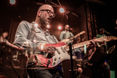 Nieuw bij Garifuna: Six Blade Knife plays Dire Straits